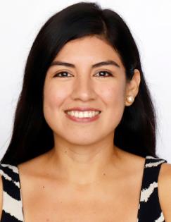 Headshot of Gaby Bustamante